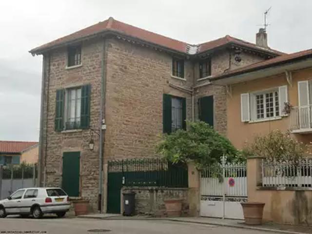 Dardilly 69570 Location appartement 2 pièces t2 au dernier étage