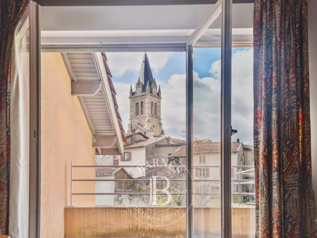 DARDILLY appartement de 128 m² avec plusieurs terrasses trois chambres garage double