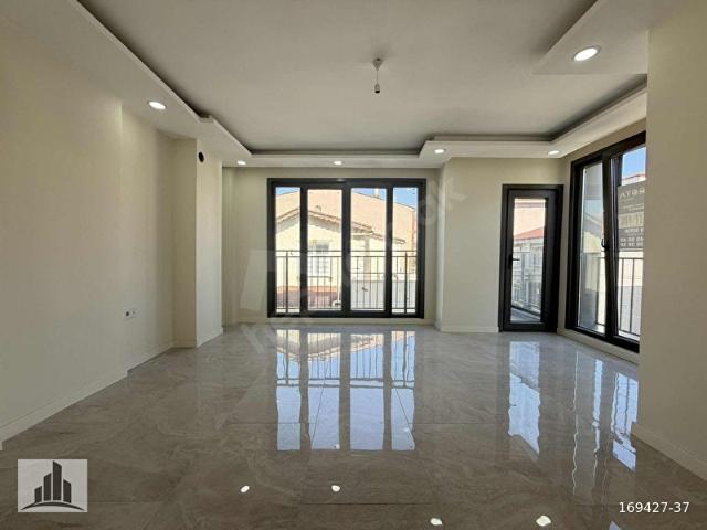 DARICA BAĞLARBAŞI MAH 2+1 90 m LÜX ARAKAT