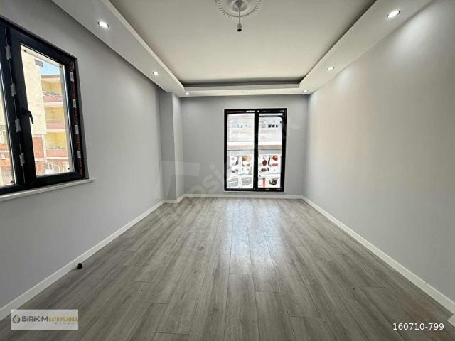 DARICA OSMANGAZİ MARMARAYINA YAKIN 3+1 120m GENİŞ DAİRE