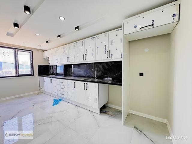 DARICA MARMARAY DURAĞINA YAKIN 2+1 95m2 GENİŞ ARAKAT DAİRE