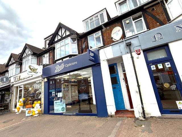 Darkes Lane, Potters Bar EN6 3 bed apartment to rent £1,800 pcm £415 pw