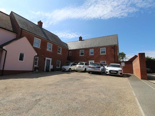 Darkhouse Lane, Rowhedge CO5, 2 bed maisonette to rent, £1,075 pcm | PrimeLocation