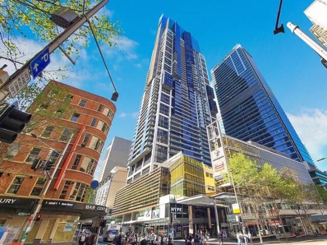 World Tower 1 Bedroom Plus Study Can Be Used As 2 Bed For Sale, Ready To Move In