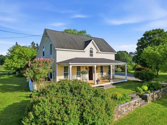 Darling Hill Rd, Lyndon, Home For Sale