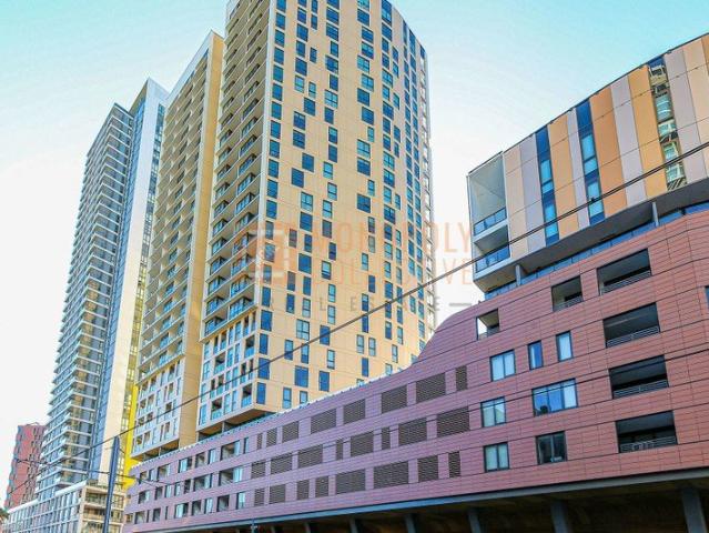 DARLING SQUARE, MOST SOUGHT AFTER NORTH FACING 2 BEDROOM + STUDY
