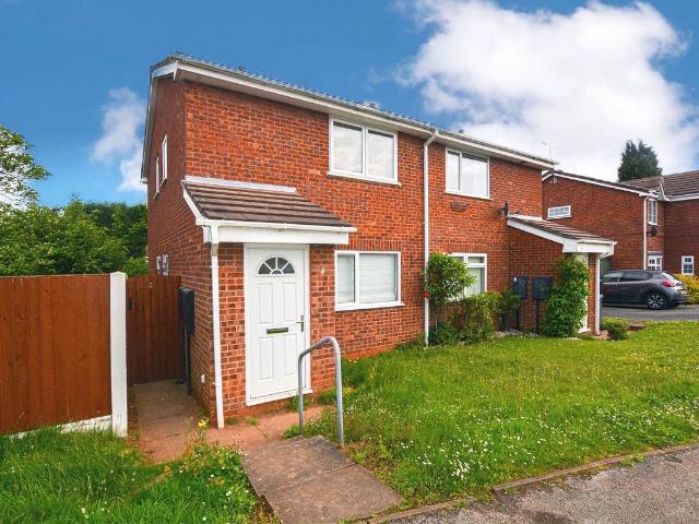 Darnbrook, Wilnecote, Tamworth, Staffordshire B77, 1 bed maisonette to rent, £850 pcm | PrimeLocation