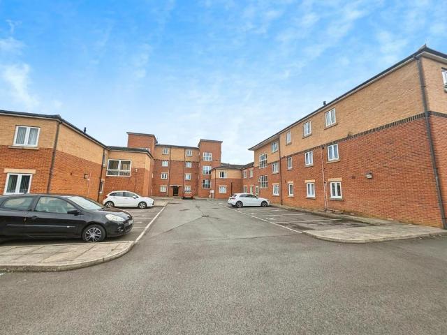 Darras Drive, North Shields 2 bed apartment to rent £775 pcm £179 pw