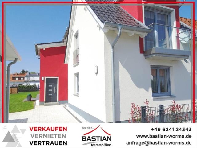 Das Besondere hat eine Adresse! Moderne 2,5 Zimmer Wohnung mit Mega Terrasse!