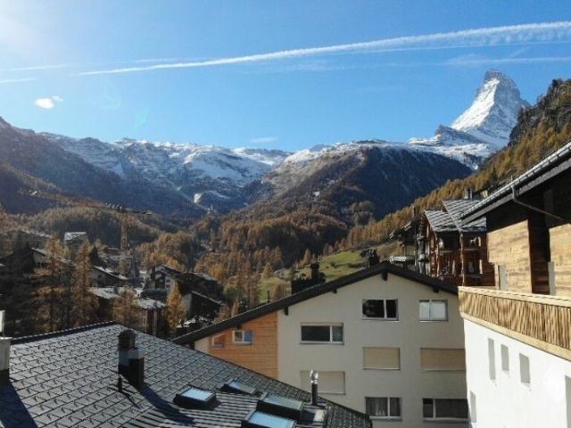 Das Dach über Zermatt grosszügig, exklusiv und mit Ausblick auf das Beste, was die Alpen zu bieten haben