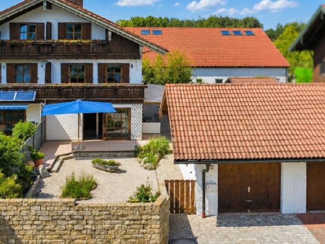 DAS Familienglück wartet in Bernau! Große DHH in guter Lage