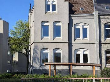 DAS HAUS, DAS FAMILIEN TRÄUMEN LÄSST – mit Garten, Charme und unendlich viel Platz