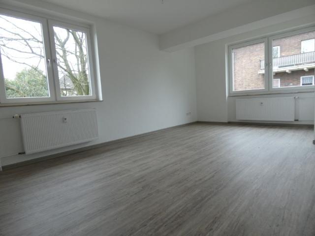 Das ist etwas für Sie! Charmante 2 Zimmerwohnung mit Balkon in Schlossparknähe!