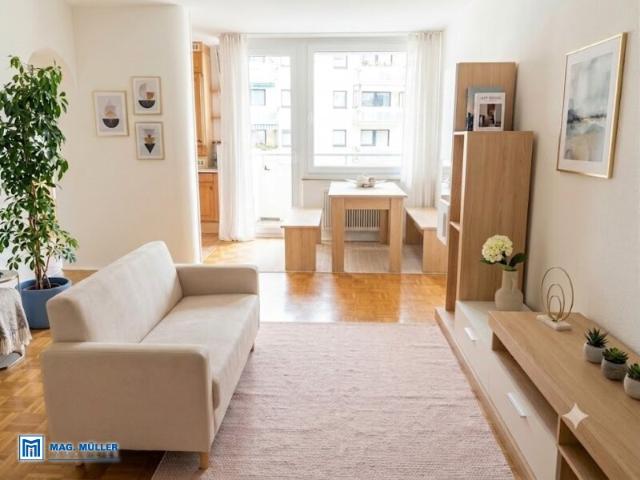 Das Salzburger Schnäppchen: 2 Zimmer, 2 Balkone Für erste Zeit zu zweit !