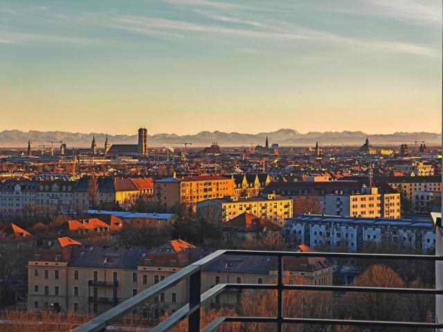 DAS Penthouse 100% München und Alpen vereint