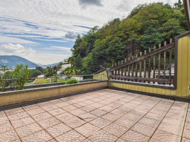 Das perfekte Familienhaus: viel Platz, Licht und Panorama Seesicht