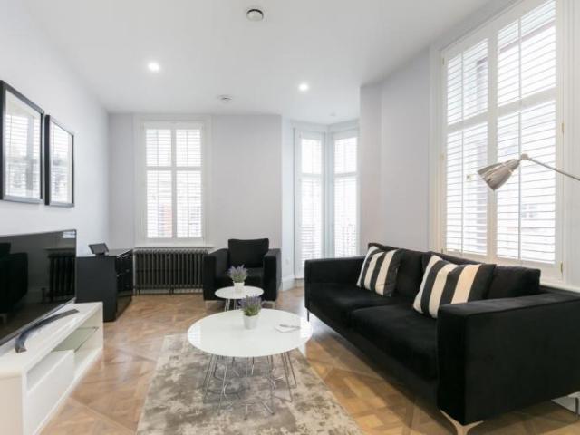 Dashing 2 bedroom apartment in Chinatown Has an Apartment