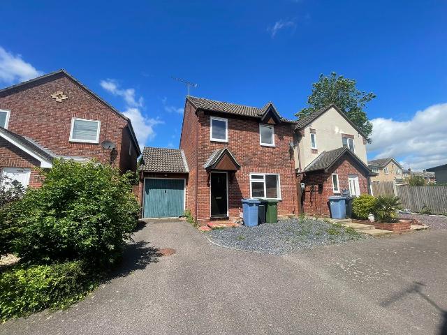 Dashwood Close, Pinewood IP8, 3 bed detached house to rent, £1,350 pcm | PrimeLocation