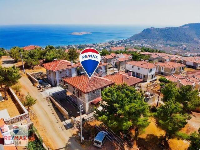 Datça Palamutbükü Kiralık Villa 3+1 Deniz Manzaralı Bahçeli