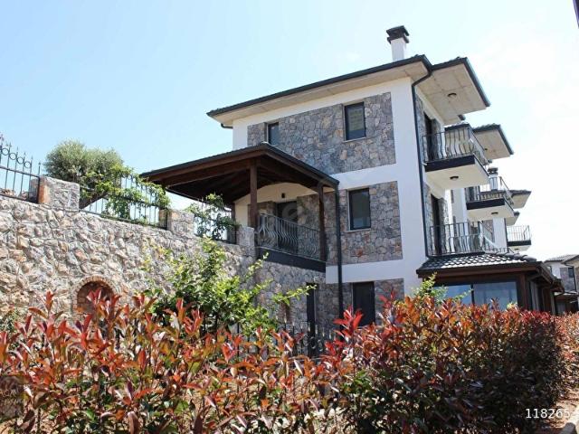 Datçada Taş Mimarili Ağa Konakları Satılık Lüks Villa