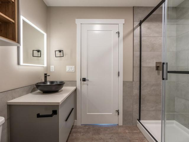 Dauk Commons at Stadium Yards 2 Bedroom Apartment for Rent at 8455 106a Ave Nw, Edmonton, AB T5H 0X4 Boyle Street
