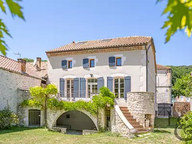 Dausse 47140 Achat / Vente maison 7 pièces t7 au dernier étage jardin