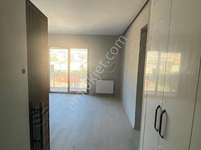 Davutdede Metro İstasyonu Karşısı Satılık 2+1 Daire