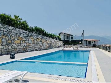 Davutlar’da Deniz Manzaralı Lüks Tripleks Villa | 5+1