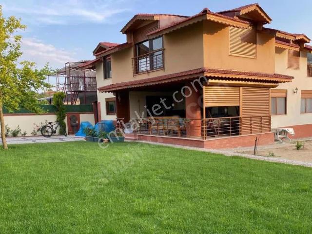 davutlar Mahallesi villa ✅720 M2 Arsa İçerinde 3+1 260m2 2 Katlı Müstakil Villa