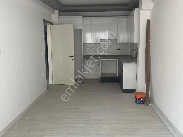 Davutlar Merkezde Asansörlü 2+1 Sıfır Ayarında Satılık Daire