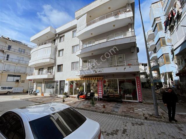 Davutlar Merkezde Satılık 3+1 Daire