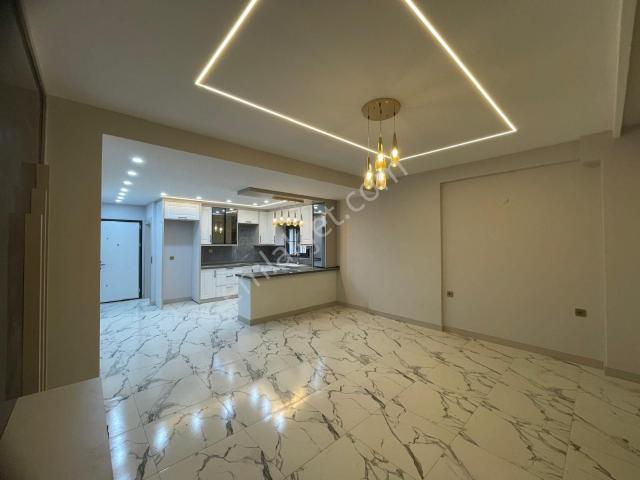 Davutlar'da Müstakil Özel Havuzlı 4+1 Satılık Villa