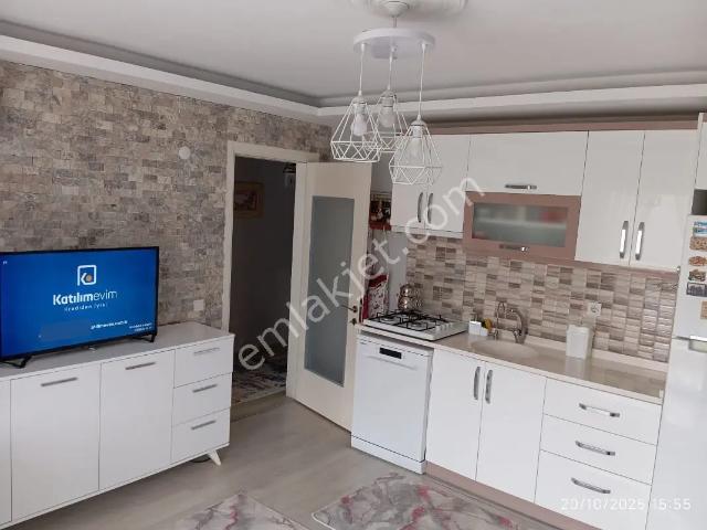 Davutlar'da Deniz Manzaralı Eşyalı 3+1 Satılık Çatı Dubleks Daire