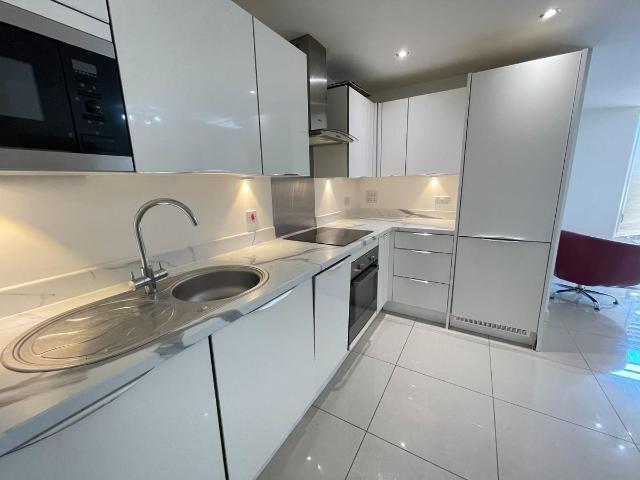 Davaar House, Ferry Court, Cardiff CF11, 1 bed flat to rent, £1,050 pcm | PrimeLocation