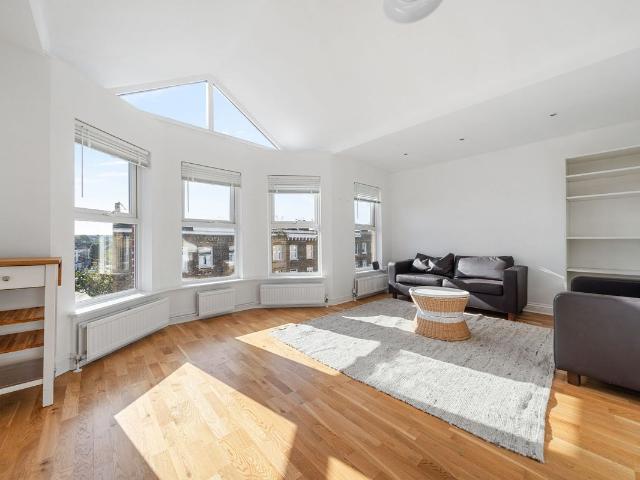 Davenant Road, London N19, 1 bed flat to rent, £2,150 pcm | PrimeLocation