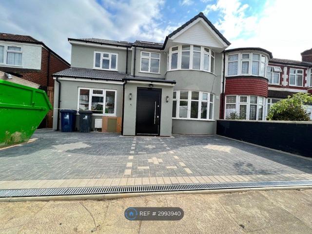 David Avenue, Greenford UB6, 2 bed flat to rent, £2,200 pcm | PrimeLocation