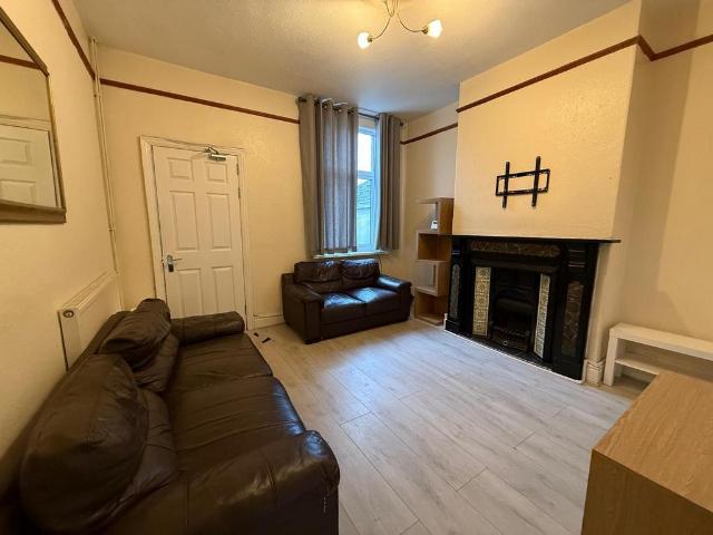 David Road, Coventry CV1 4 bed terraced house to rent £1,800 pcm £415 pw