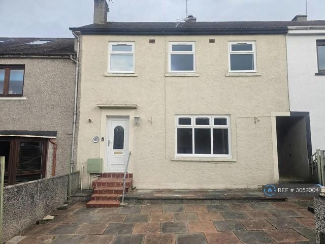 Davidson Drive, Aberdeen, AB16 3 bed terraced house to rent £1,100 pcm £254 pw