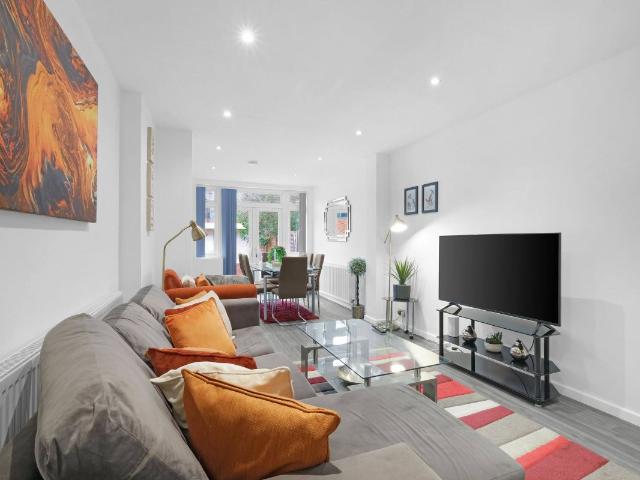 Davidson Road, Addiscombe, Croydon CR0, 5 bed detached house to rent, £5,000 pcm | PrimeLocation