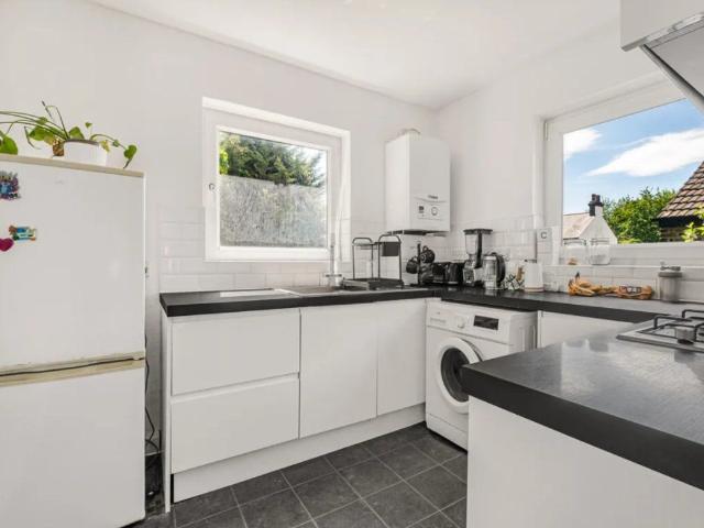 Davidson Road, Selhurst CR0, 2 bed flat to rent, £1,750 pcm | PrimeLocation