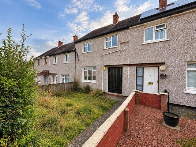 Davidson Street, Bannockburn. 2 bed terraced house to rent £1,095 pcm £253 pw