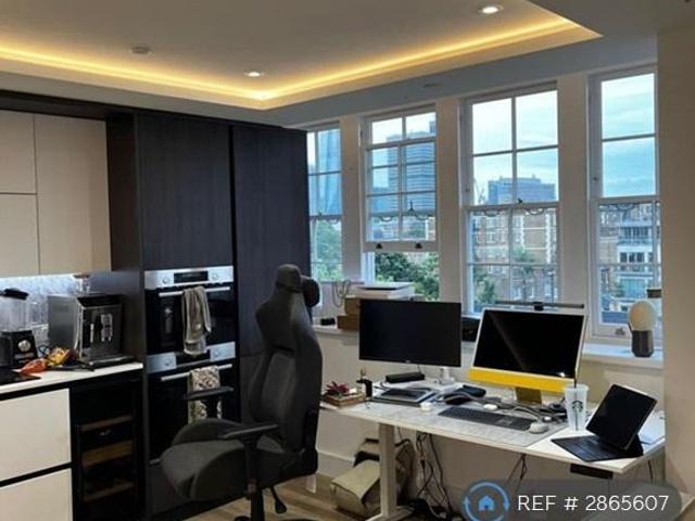 Davies House, London, SE1 1 bed flat to rent £2,700 pcm £623 pw
