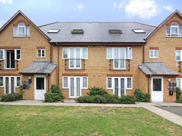 Dawley Road, Hayes UB3, 1 bed flat to rent, £1,450 pcm | PrimeLocation