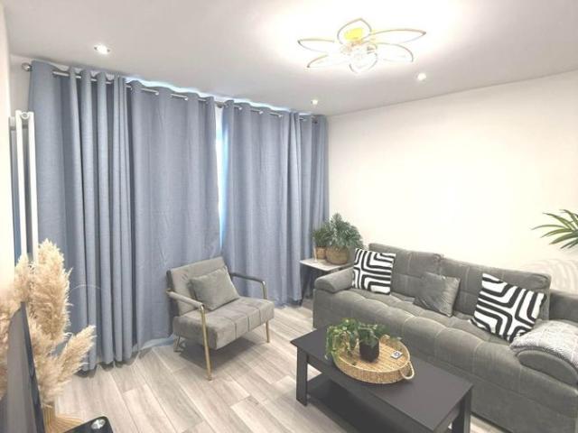 Dawley Ride, Slough SL3, 4 bed shared accommodation to rent, £4,200 pcm | PrimeLocation