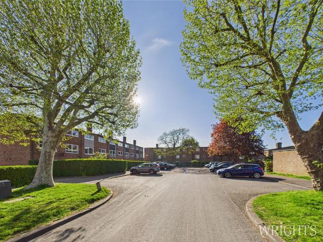 Dawley, Welwyn Garden City AL7, 1 bed flat to rent, £1,100 pcm | PrimeLocation