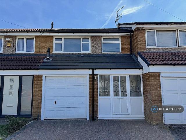 Dawlish Close, Stockport, SK7 3 bed terraced house to rent £1,550 pcm £358 pw