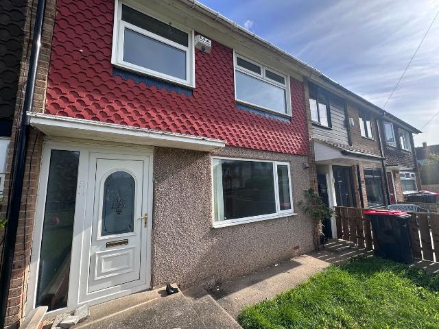 Dawlish Green, Middlesbrough TS4, 3 bed end terrace house to rent, £750 pcm | PrimeLocation