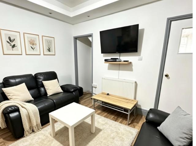 Dawlish Road, Birmingham B29 1 bed terraced house to rent £450 pcm £104 pw