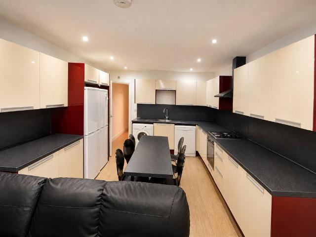 Dawlish Road, Birmingham B29, 6 bed shared accommodation to rent, £498 pcm | PrimeLocation