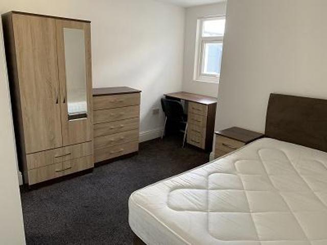 Dawlish Road, Birmingham B29 9 bed semi detached house to rent £3,900 pcm £900 pw